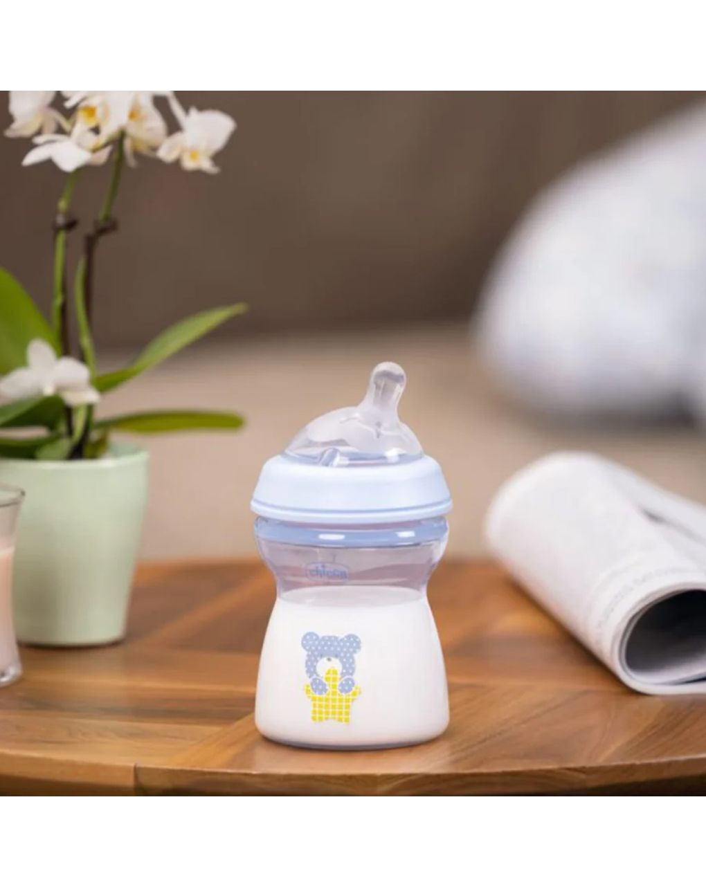 Chicco πλαστικό μπιμπερό natural feeling 250ml με θήλη σιλικόνης μέτριας ροής 2m+ σιέλ a60-80825-21 - Chicco