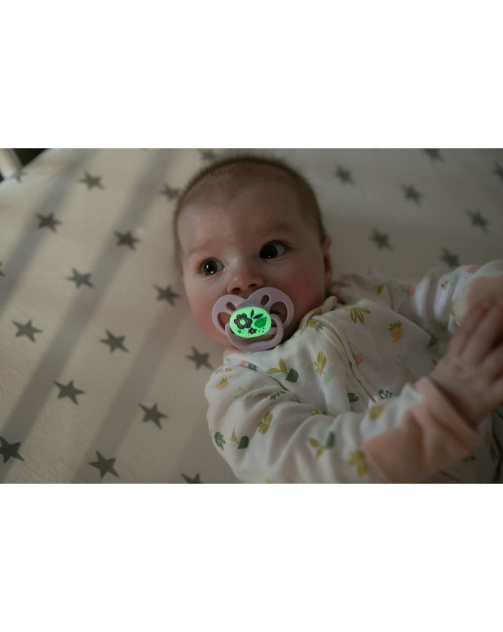 Dr. brown’s πιπίλες σιλικόνης 2τμχ advantage night 6-18m+ κορίτσι 112.70.1hc.311 - Dr Browns