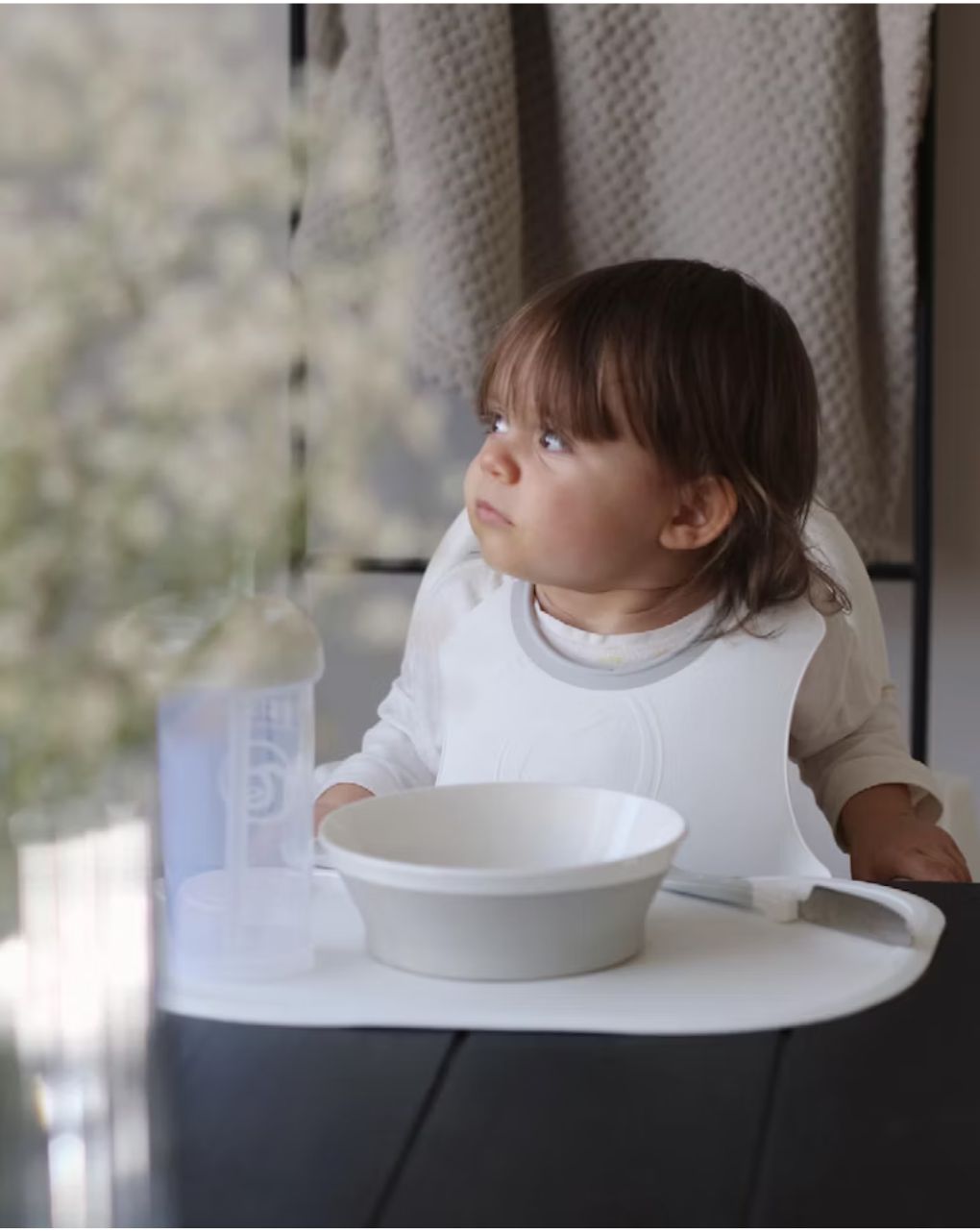 Twistshake σαλιάρα 2τμχ 4m+ pastel grey/white 32-08-78597 - Twistshake