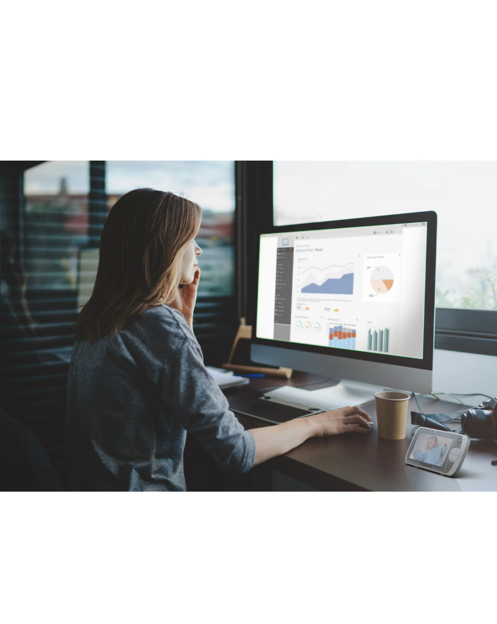 Motorola ενδοεπικοινωνία με έγχρωμη οθόνη 5" vm-65x με βραχίονα κάμερας - Motorola