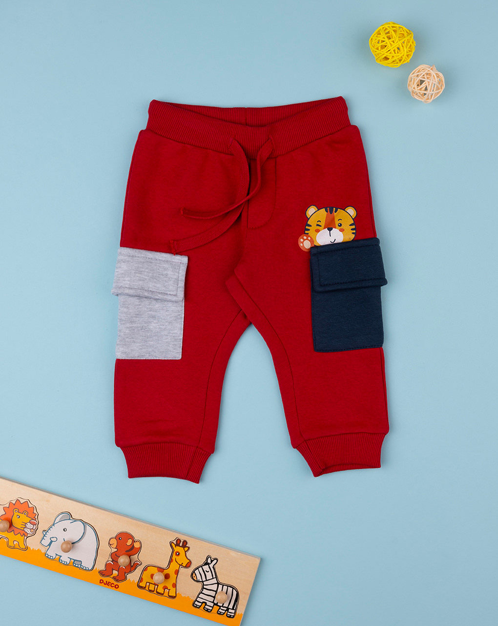 βρεφικό παντελόνι φούτερ κόκκινο με τιγράκι για αγόρι