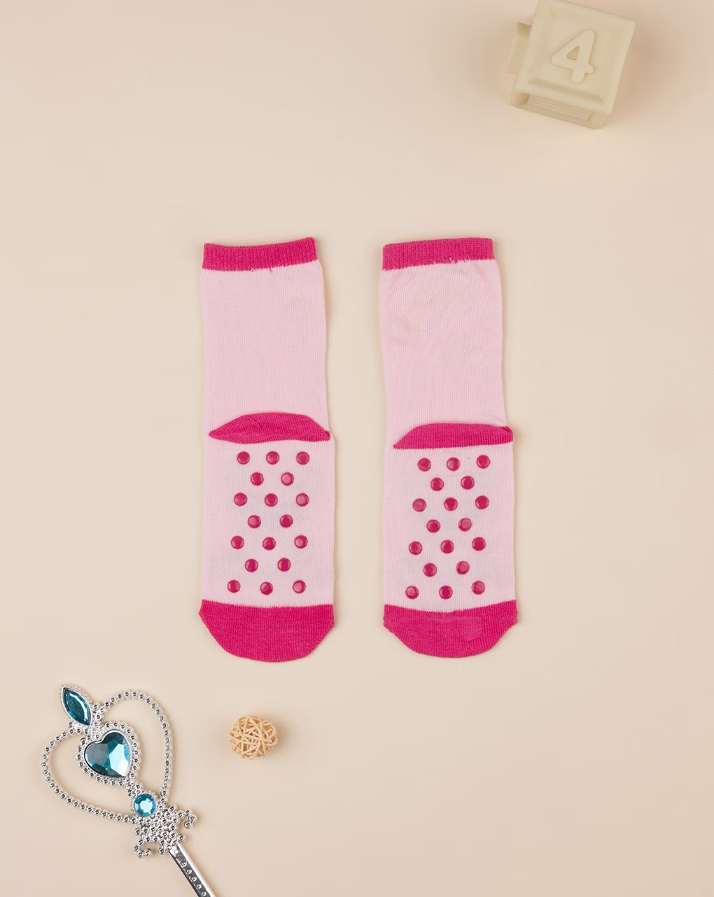 παιδικά αντιολισθητικά καλτσάκια με αρκουδάκι για κορίτσι - Prénatal