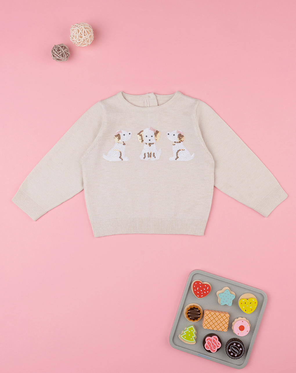 βρεφικό πουλόβερ μπεζ με σκυλάκια για κορίτσι
