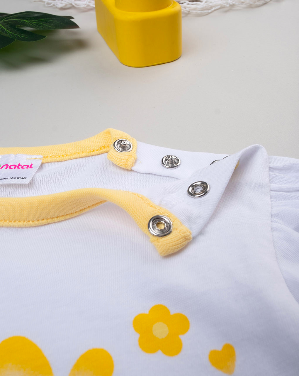 βρεφική πιτζάμα λευκή/κίτρινη με μέλισσες για κορίτσι - Prénatal