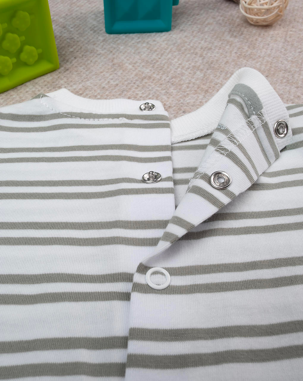 βρεφικό σετ t-shirt και σαλοπέτα χακί για αγόρι - Prénatal
