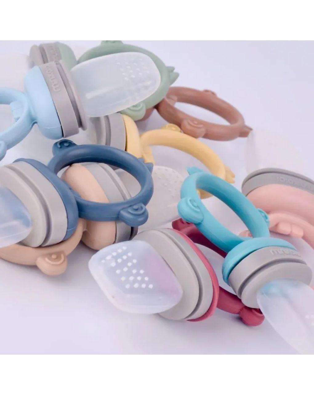 Minikoioi feeder + μασητικό σιλικόνης bubble beige/powder grey 0424-101130008 - MinikOiOi