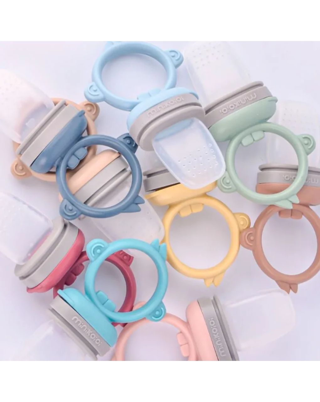 Minikoioi feeder + μασητικό σιλικόνης bubble beige/powder grey 0424-101130008 - MinikOiOi