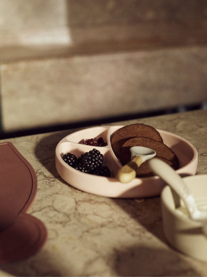 Minikoioi πιάτο με διαχωριστικά portions 6m+ pink 0907-101050002 - MinikOiOi