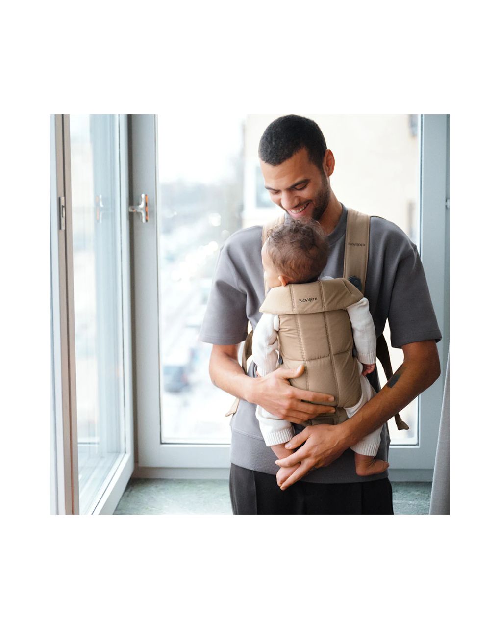 Babybjorn - μάρσιπος mini woven, beige - Baby Bjorn