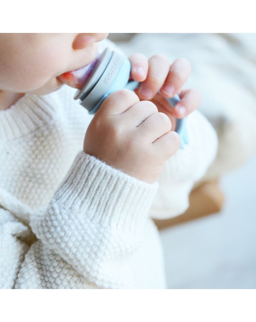 Minikoioi feeder + μασητικό σιλικόνης 6m+ aqua green/powder grey 0424-101130004 - MinikOiOi