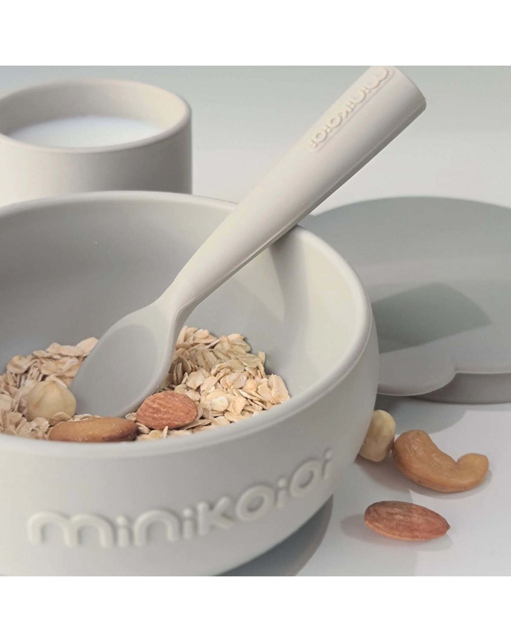 Minikoioi blw σετ i μπολ φαγητού από σιλικόνη με κουπάκι και κουταλάκι 6m+ powder grey 0907-101070052 - MinikOiOi