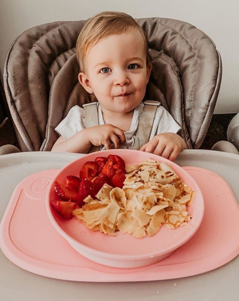 Twistshake πιάτο αντιολισθητικό 6m+ παστελ ροζ 32-08-78159 - Twistshake