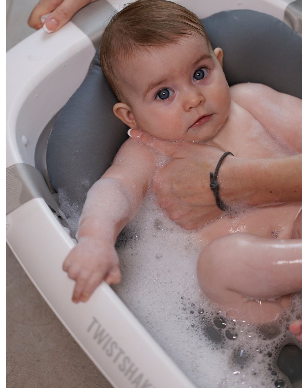 Twistshake βρεφικό μπανάκι + βρεφικό ένθετο pastel grey 32-08-78538 - Twistshake