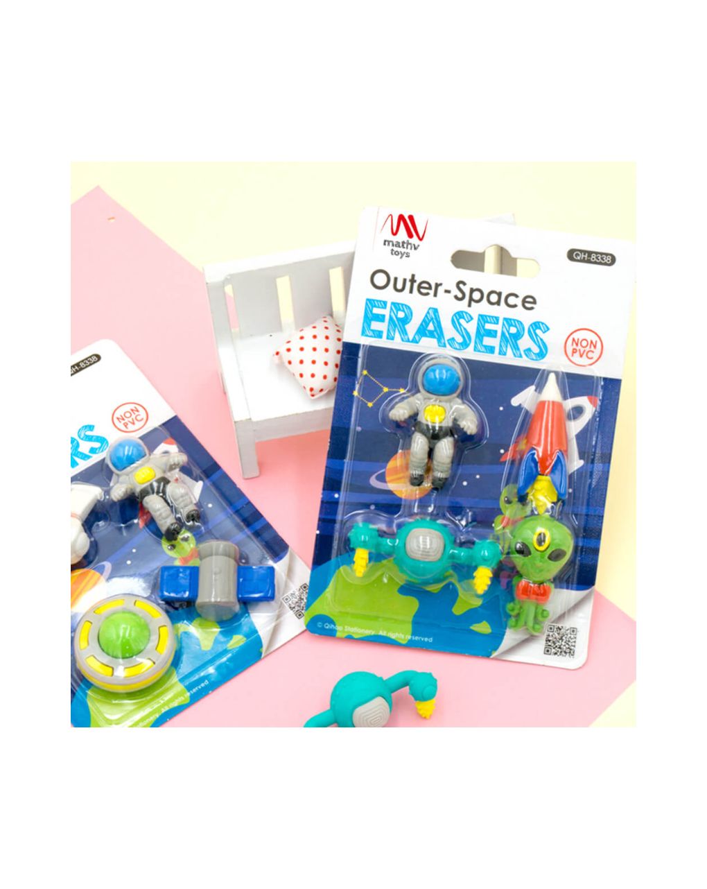 Fancy eraser set: outer space explorer σε 2 σχέδια - LITTLE TREE