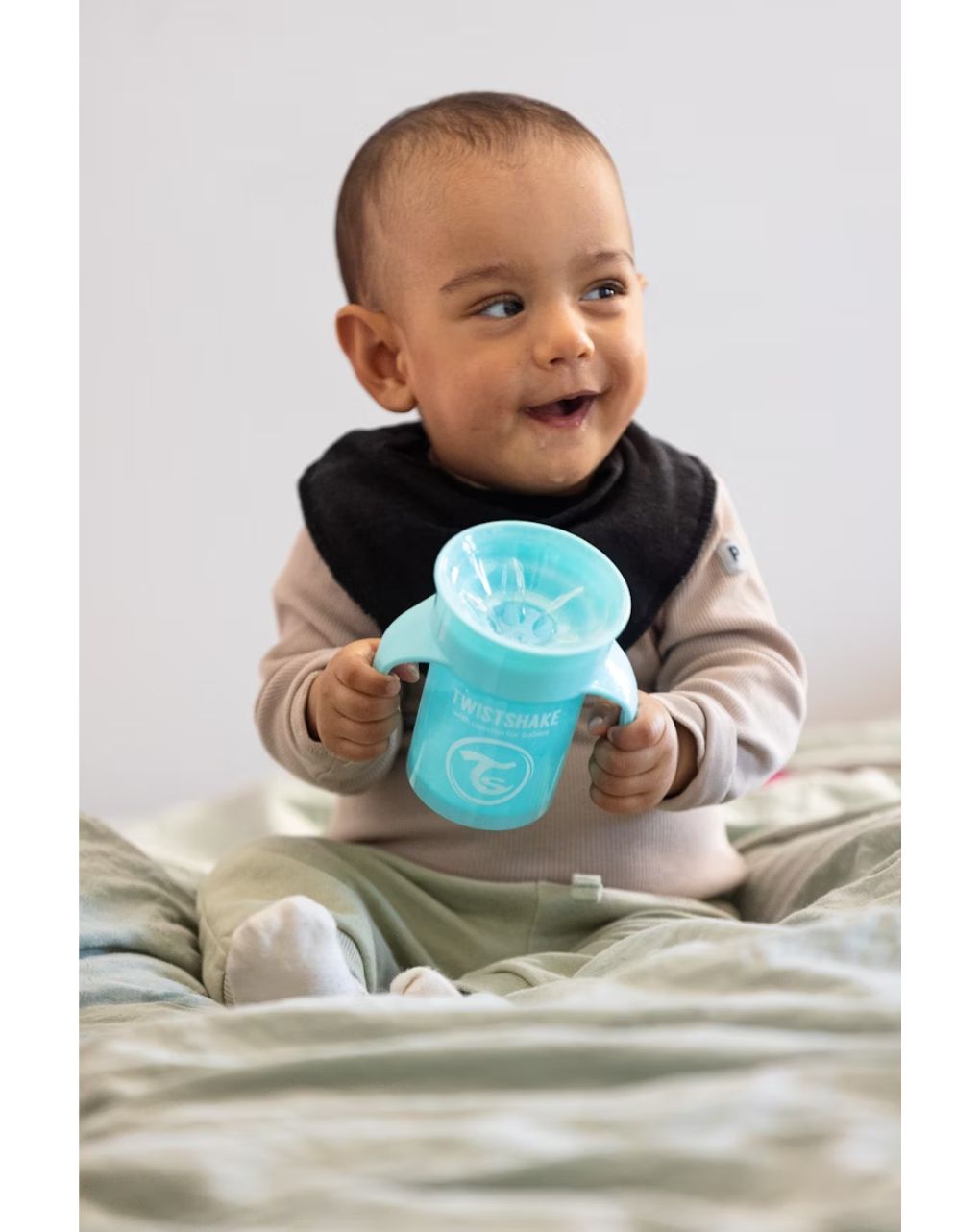 Twistshake κύπελλο spill-free 360° 230ml 6m+ pastel blue 32-08-78929 - Twistshake