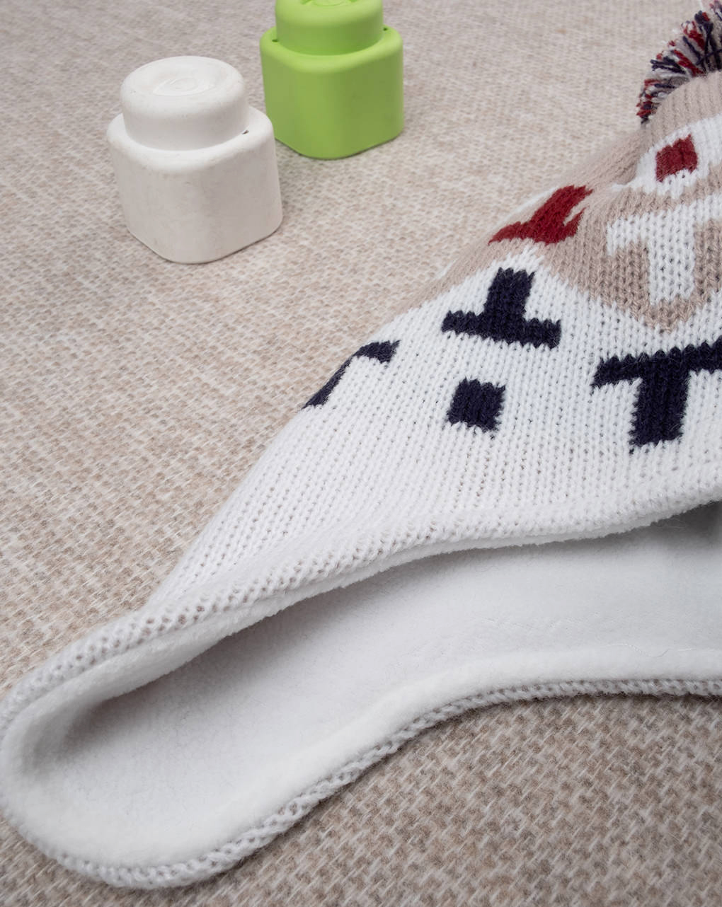 παιδικό σκουφάκι περουβιανού τύπου μπεζ/λευκό για αγόρι - Prénatal