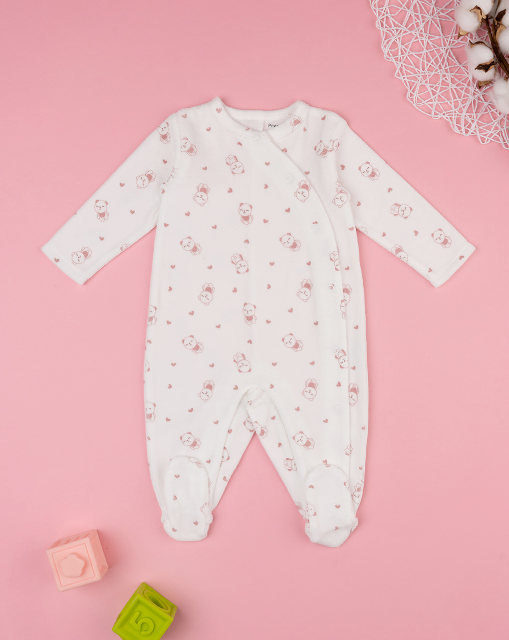 βρεφικό φορμάκι σενίλ λευκό με πάντα για κορίτσι