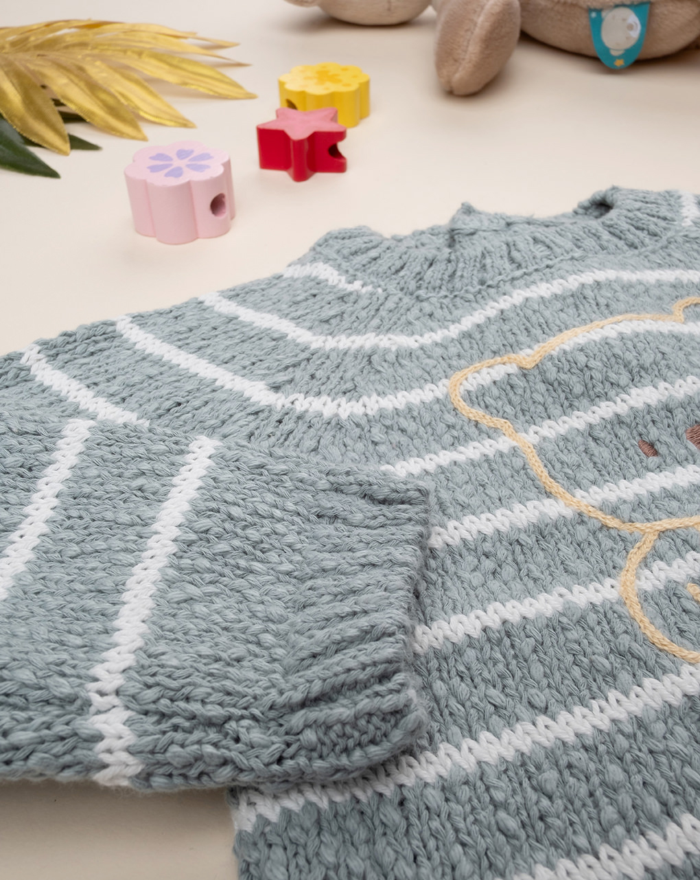 βρεφικό πουλόβερ γκριζοπράσινο ριγέ με αρκουδάκι για αγόρι - Prénatal