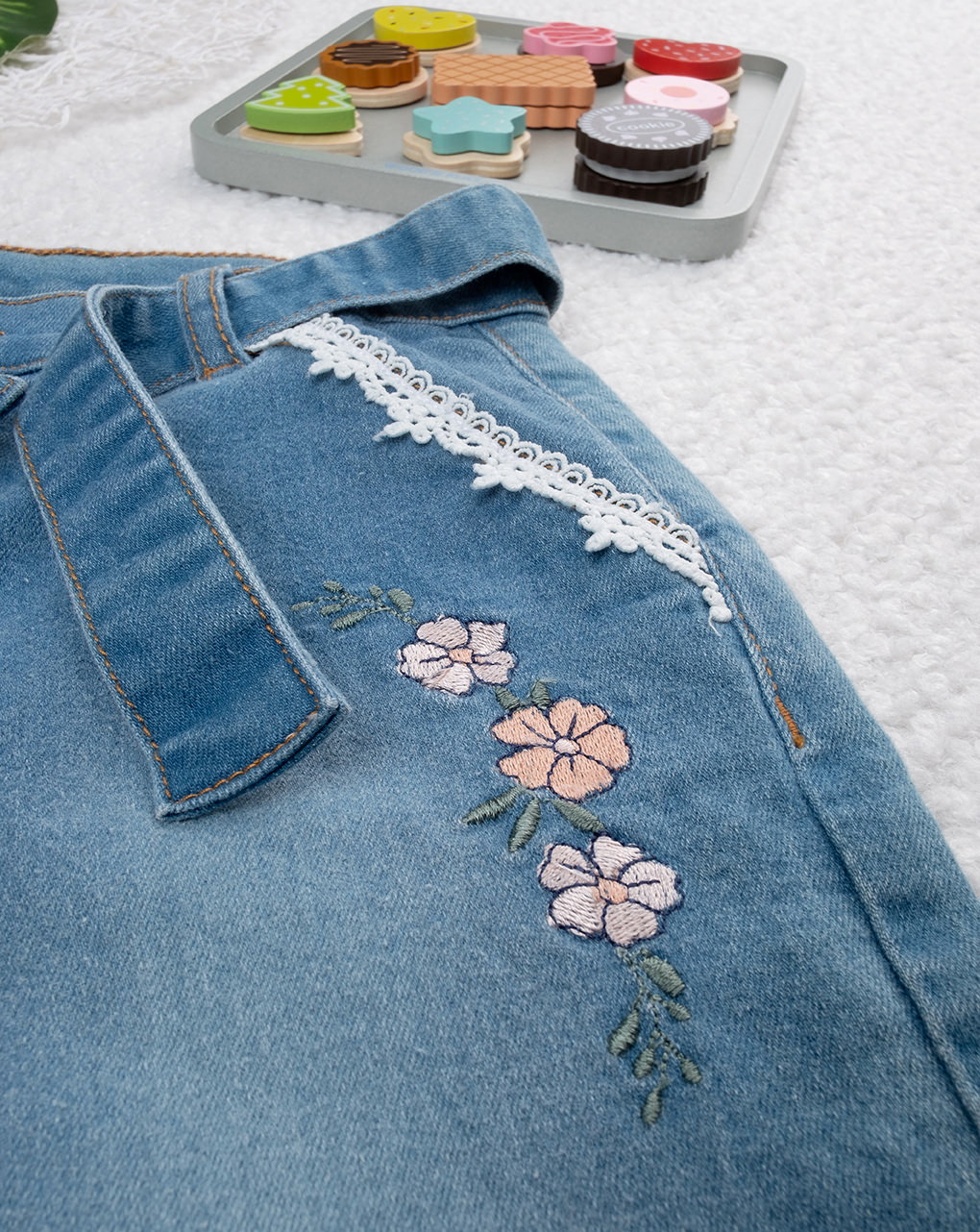 παιδικό τζιν παντελόνι με κεντήματα για κορίτσι - Prénatal
