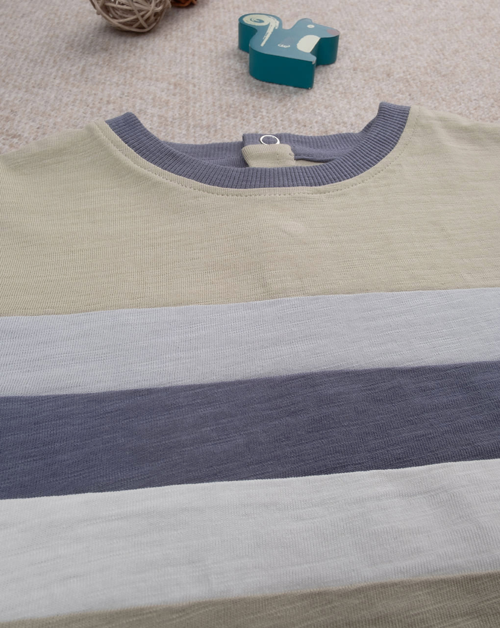 βρεφικό t-shirt λαδί ριγέ για αγόρι - Prénatal