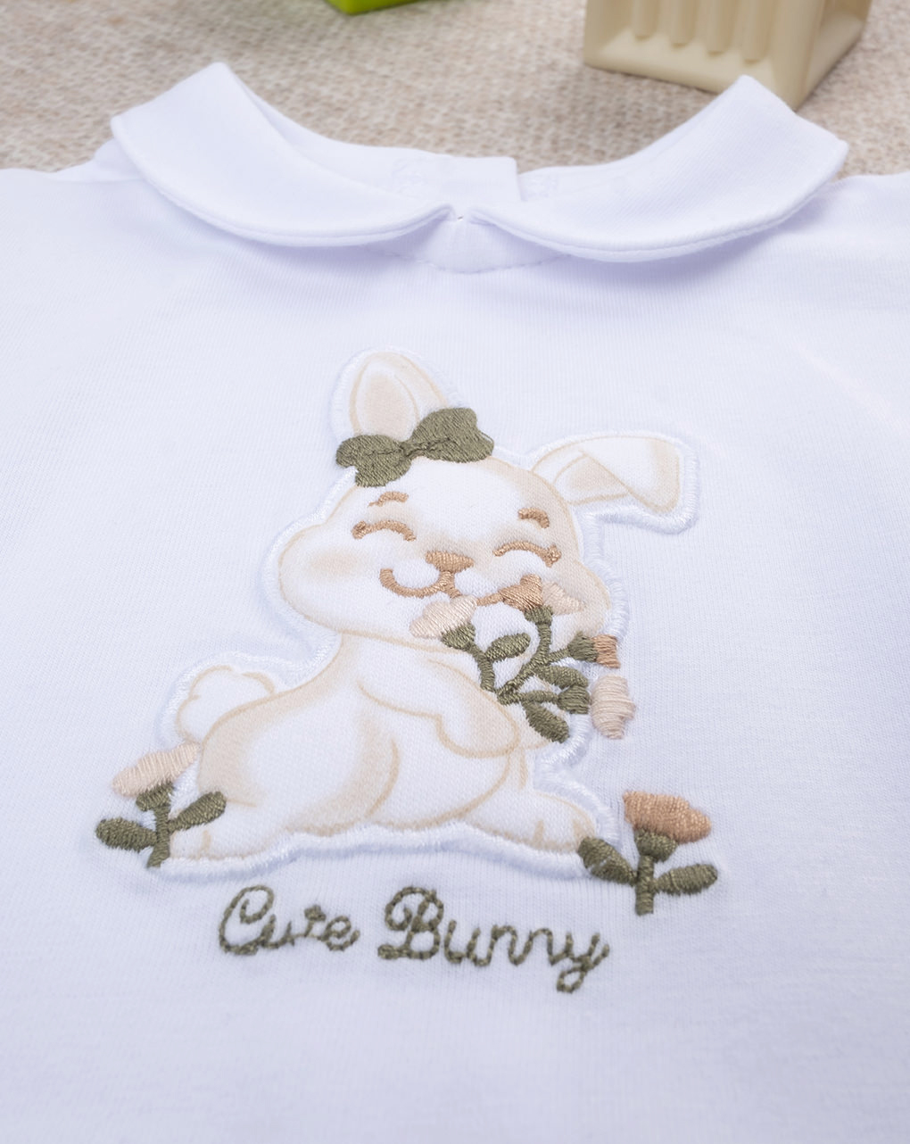 βρεφικό φορμάκι λευκό/μπεζ φλοράλ για κορίτσι - Prénatal