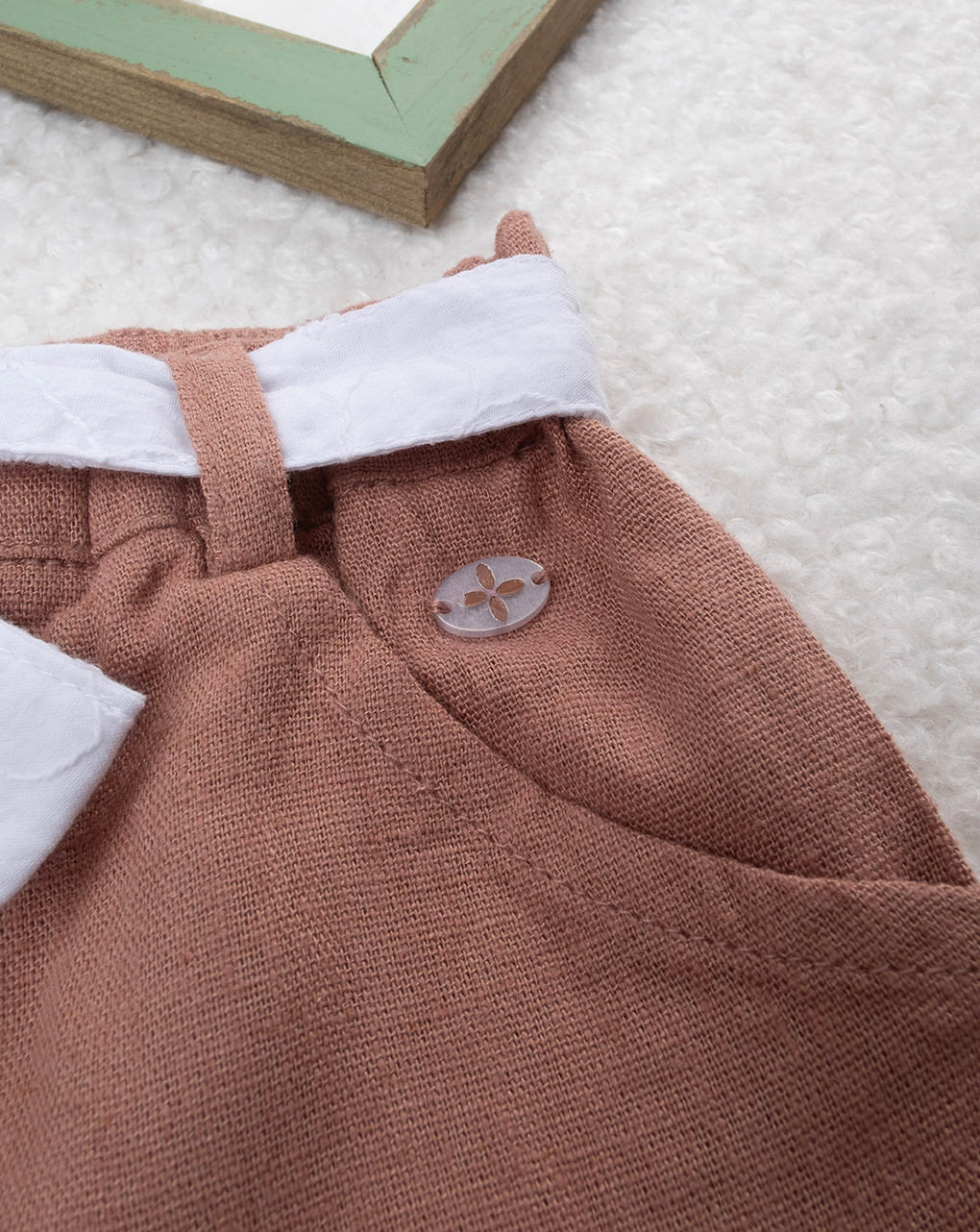 βρεφικό σορτσάκι λινό καφέ με ζώνη για κορίτσι - Prénatal