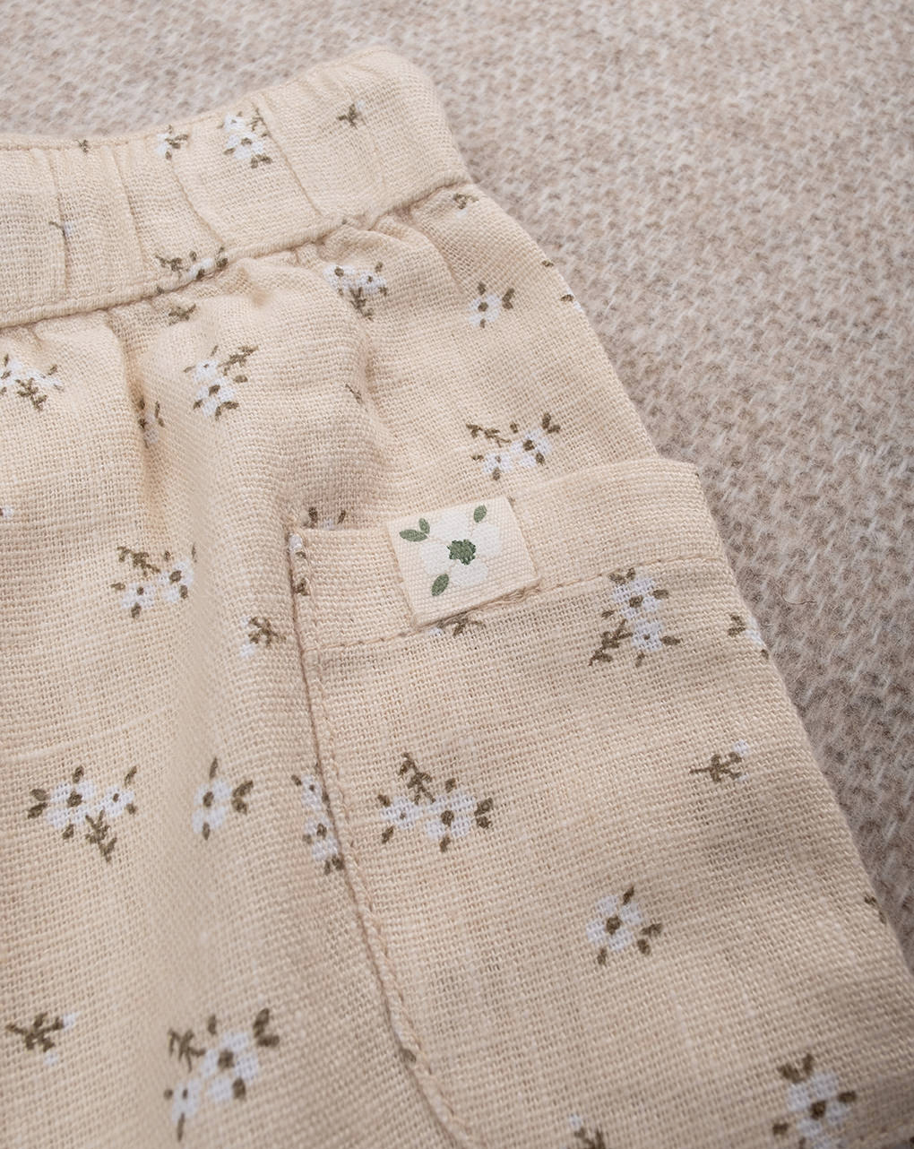 βρεφικό παντελόνι λινό μπεζ φλοράλ για κορίτσι - Prénatal