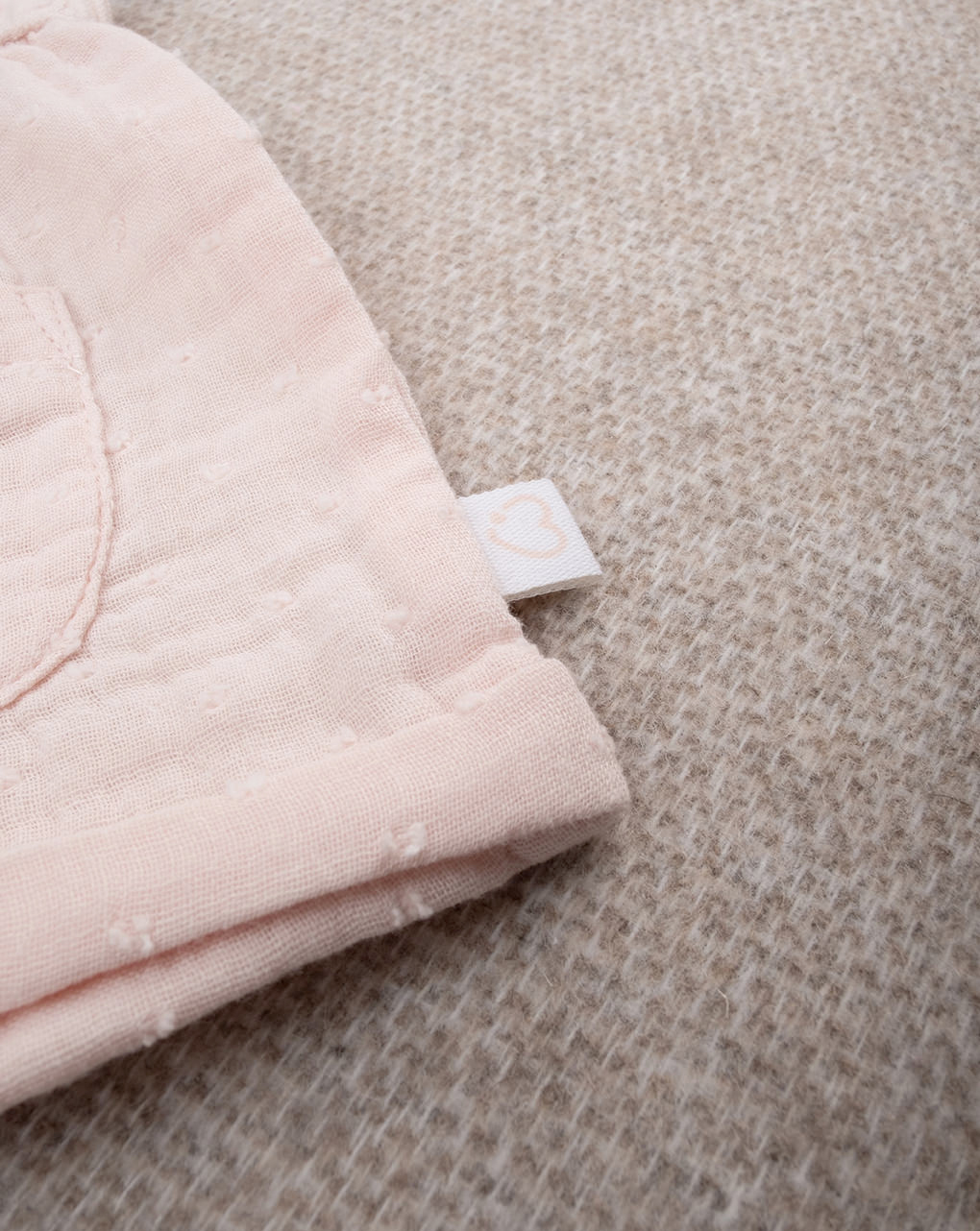 βρεφικό σορτσάκι ροζ με τσέπες για κορίτσι - Prénatal