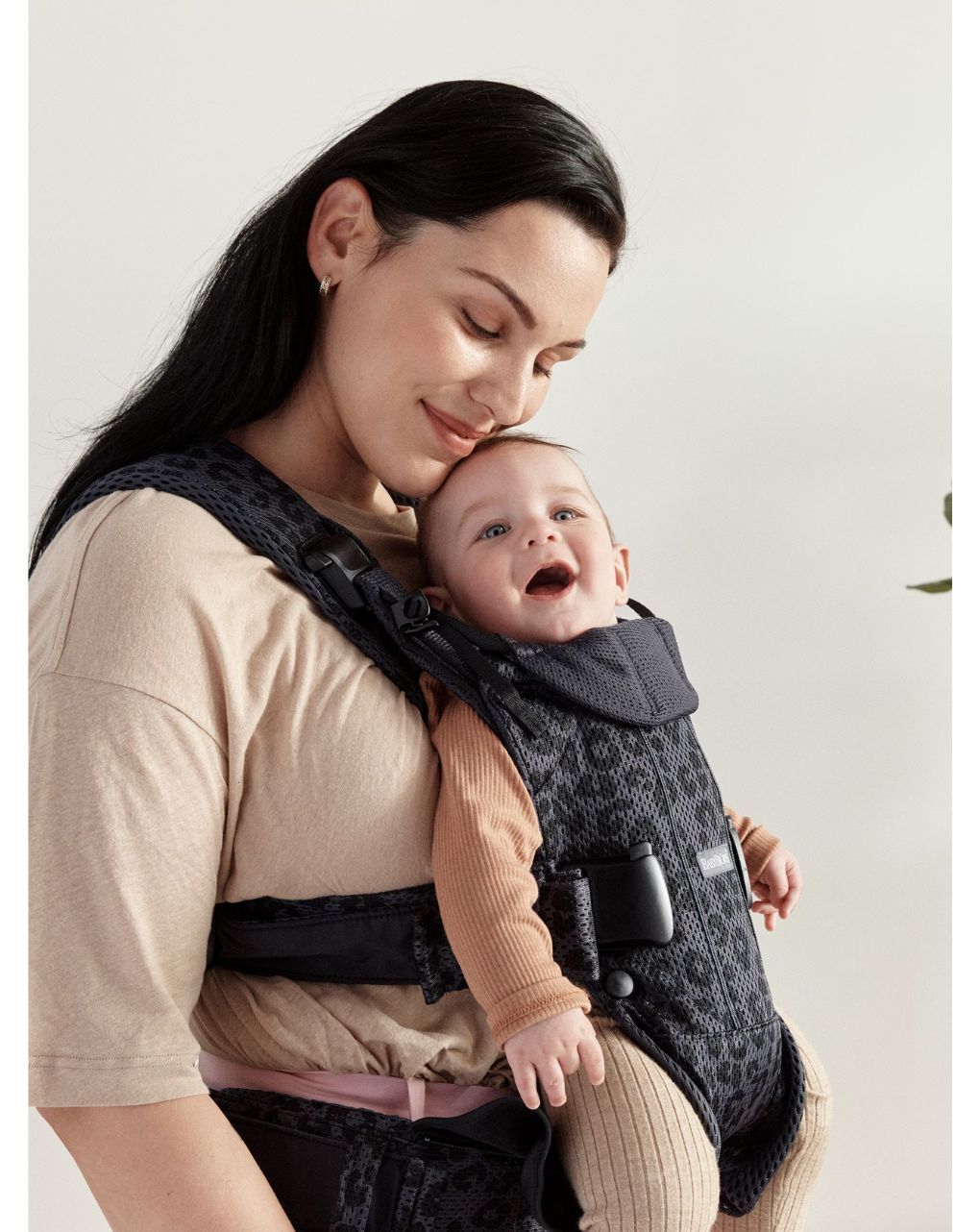 Babybjorn μάρσιπος one air 3d mesh anthracite/leopard - Baby Bjorn