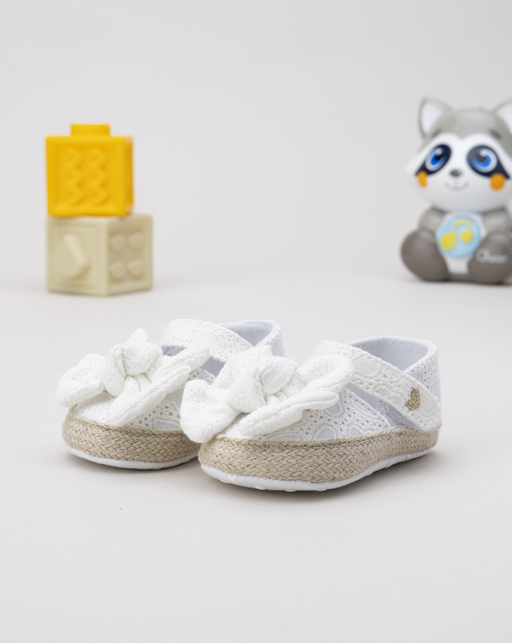 βρεφικά παπούτσια αγκαλιάς εσπαντρίγιες με δαντέλα για κορίτσι - Prénatal