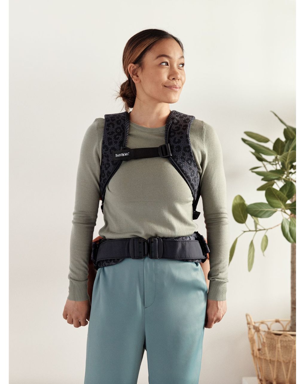 Babybjorn μάρσιπος one air 3d mesh anthracite/leopard - Baby Bjorn