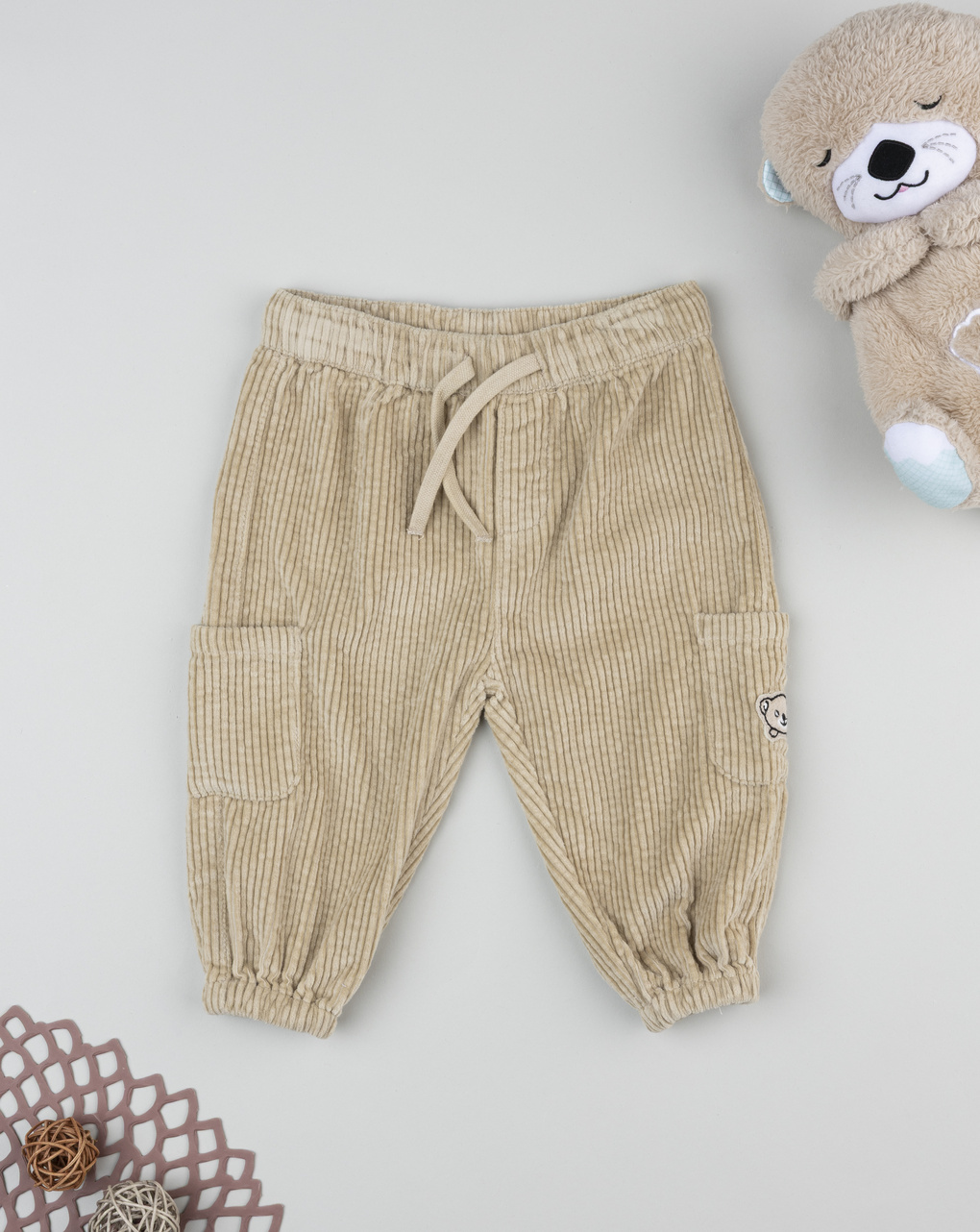 βρεφικό παντελόνι κοτλέ μπεζ με αρκουδάκι για αγόρι