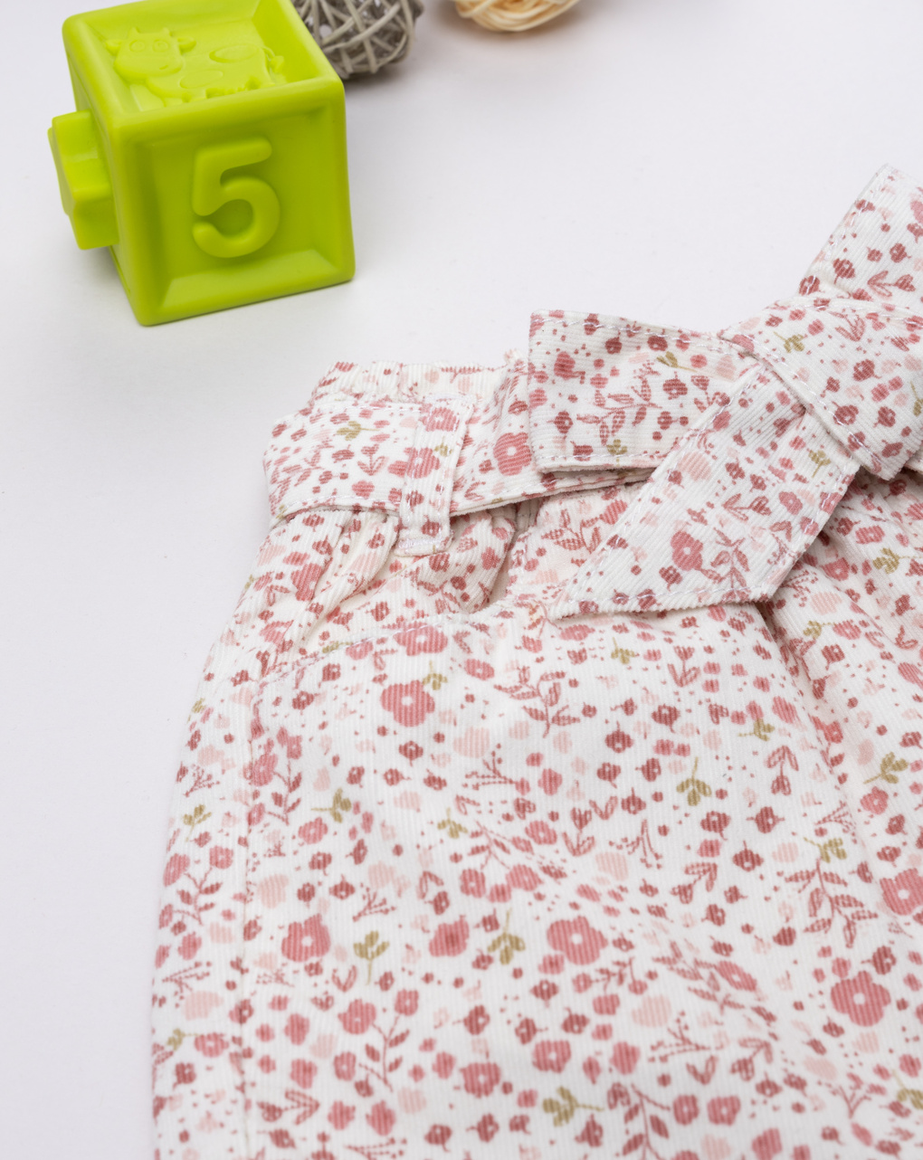 βρεφικό σορτσάκι λευκό φλοράλ για κορίτσι - Prénatal