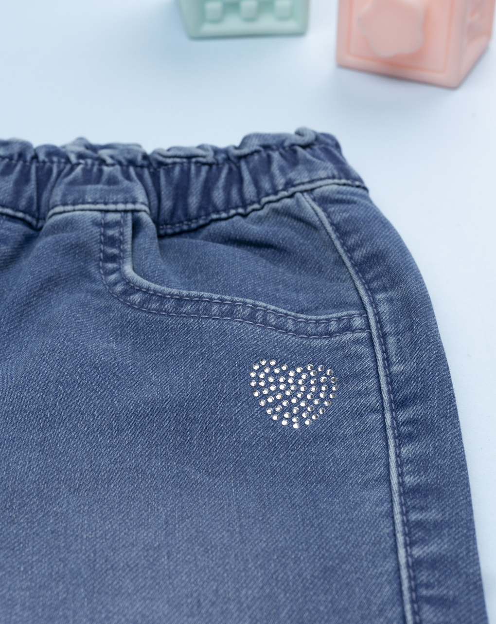 παιδικό τζιν παντελόνι μπλε με καρδούλα για κορίτσι - Prénatal