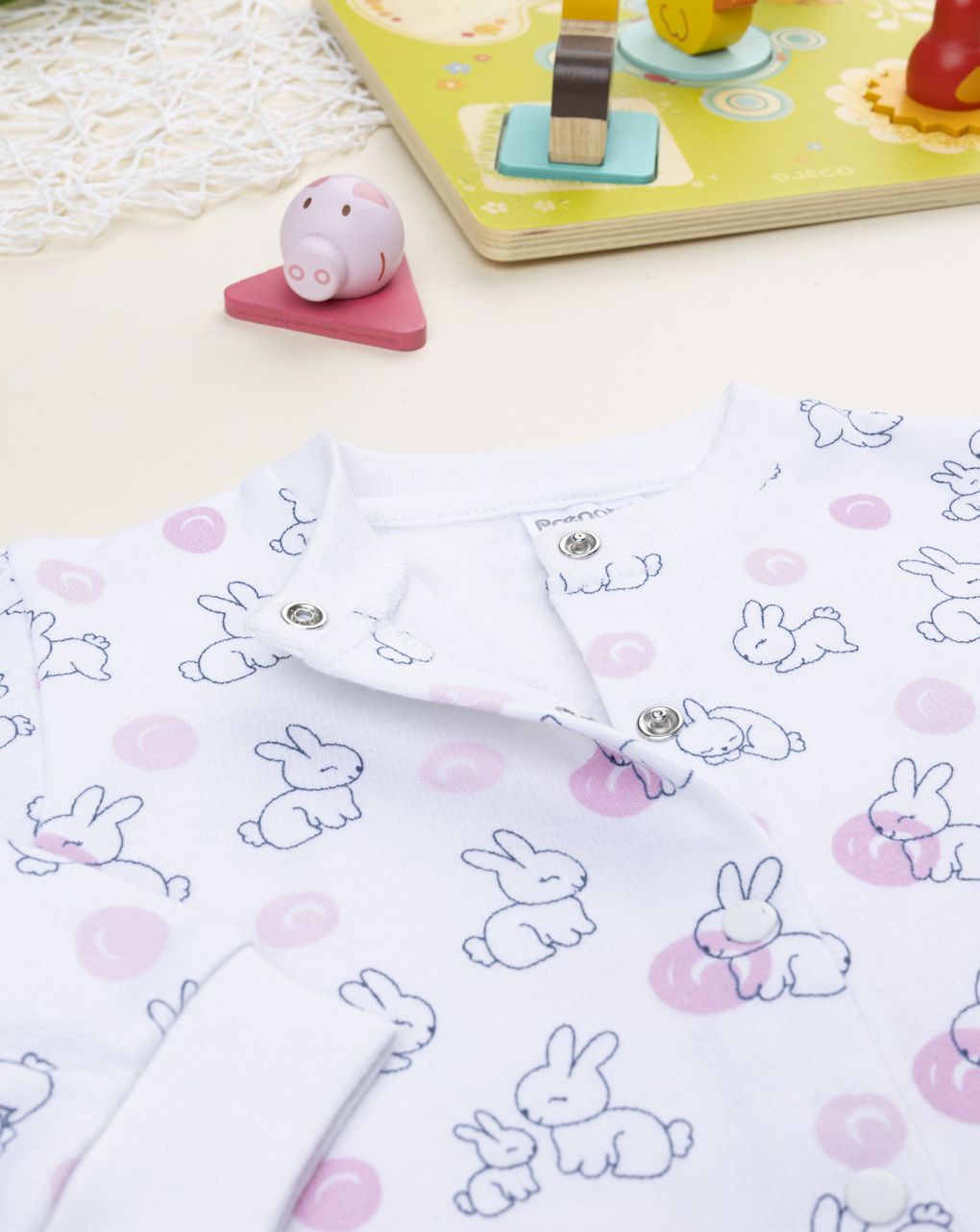 βρεφική ολόσωμη πιτζάμα λευκή με λαγουδάκια για κορίτσι - Prénatal