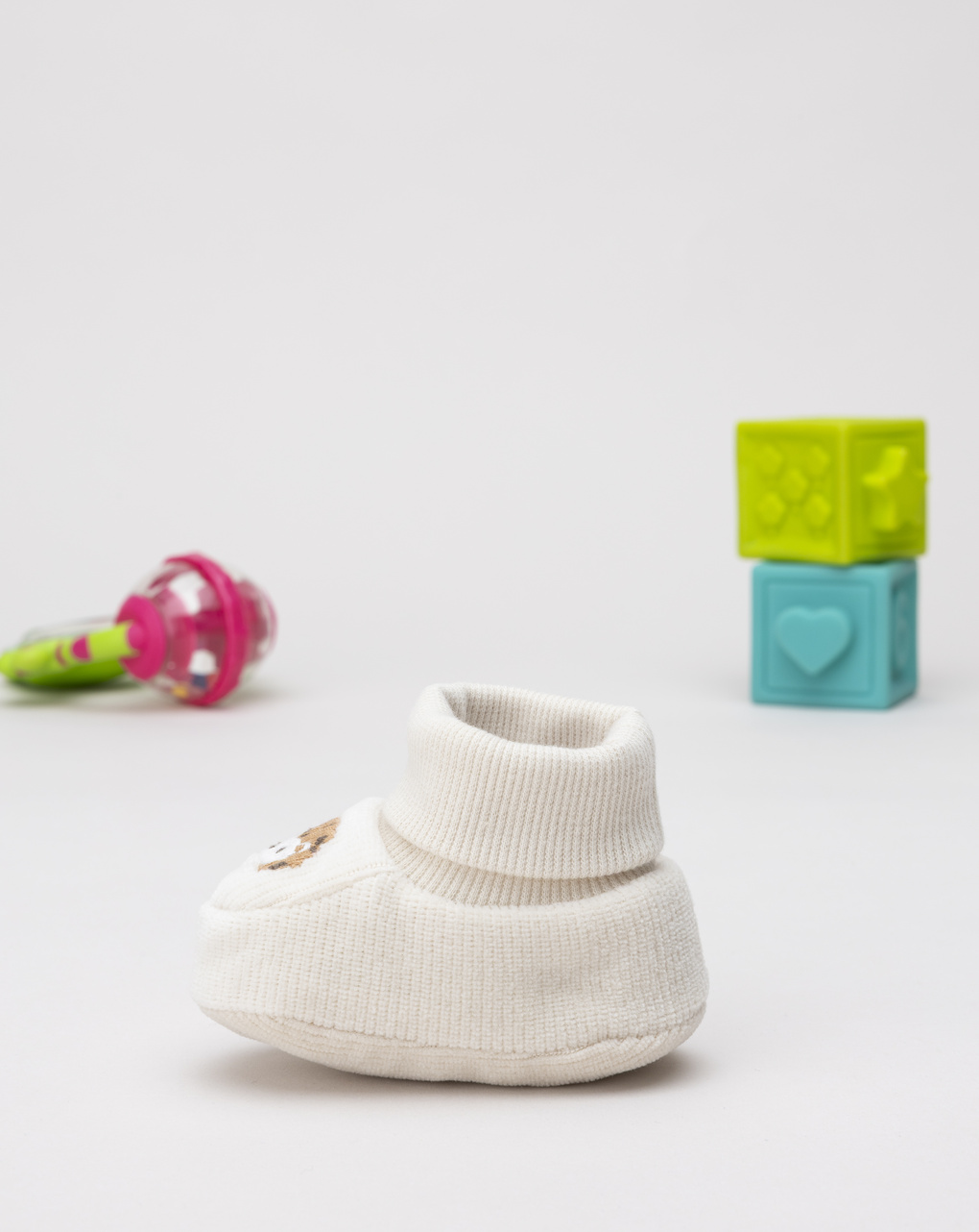 βρεφικά παπούτσια αγκαλιάς κρεμ με σκαντζόχοιρο για αγόρι