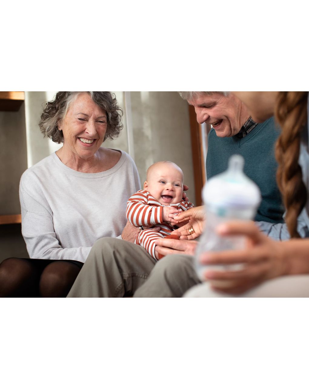 Philips avent πλαστικό μπιμπερό natural response με airfree valve 260ml 3-6m scy673/01 - 