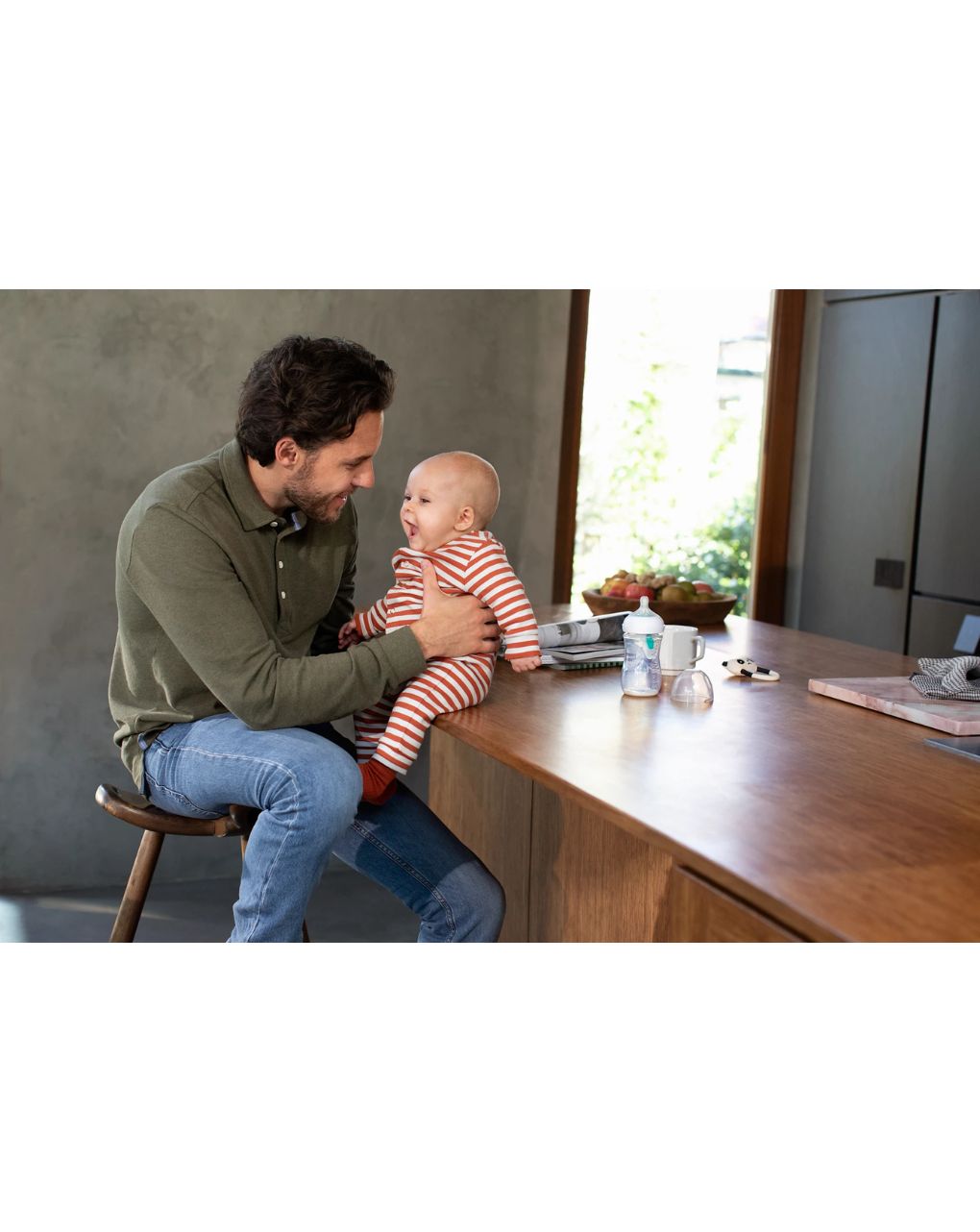 Philips avent πλαστικό μπιμπερό natural response με airfree valve 260ml 3-6m scy673/01 - 