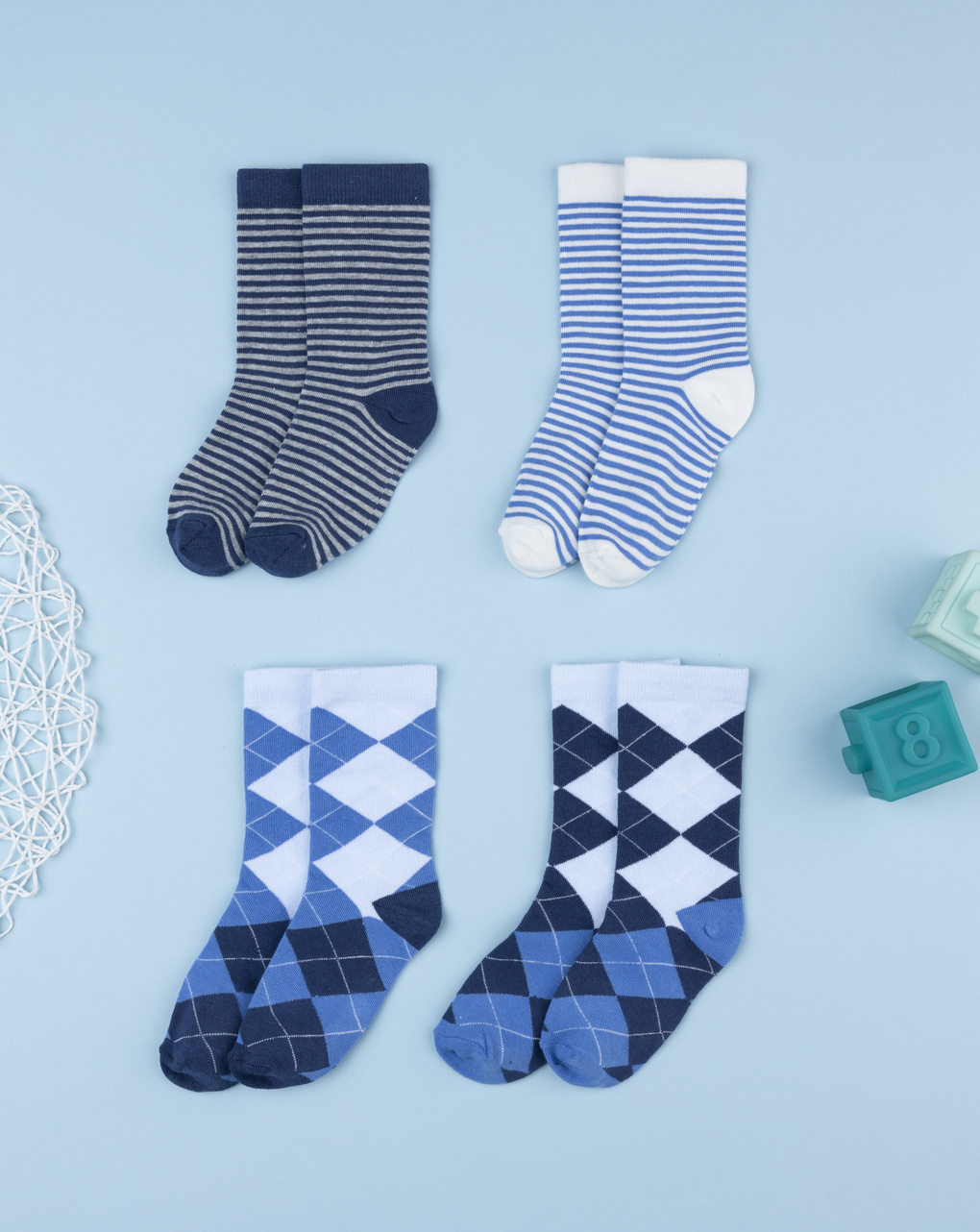 παιδικά καλτσάκια πακέτο x4 με ριγέ/καρό για αγόρι