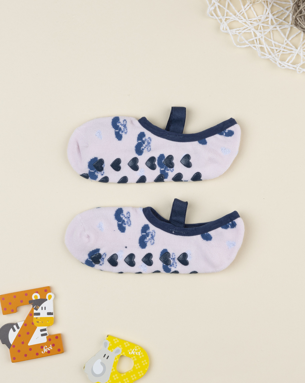 βρεφικές αντιολισθητικές κάλτσες-μπαλαρίνες με κερασάκια για κορίτσι