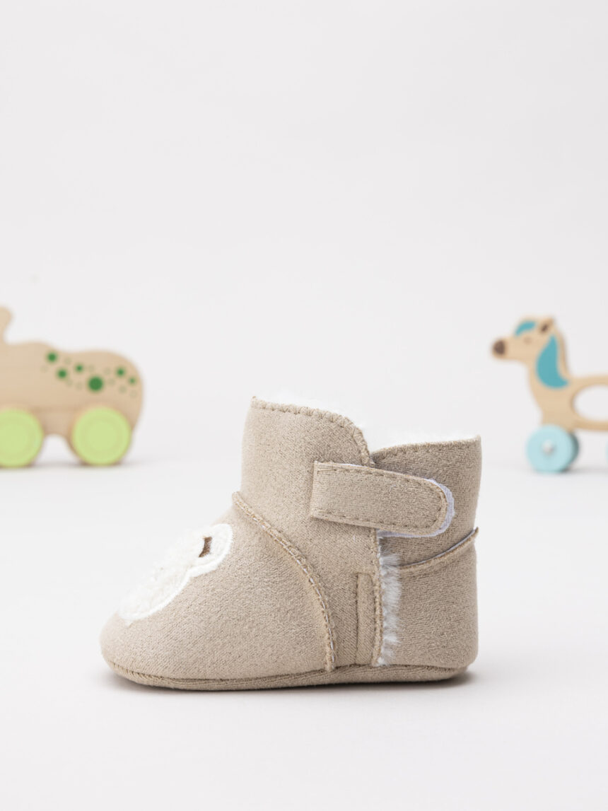 βρεφικά παπούσια αγκαλιάς καφέ με αρκουδάκι για αγόρι - Prénatal