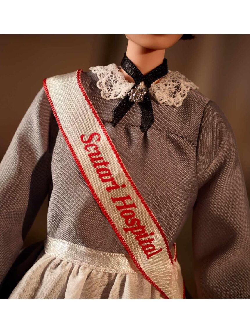 Barbie συλλεκτική κούκλα γυναίκες πρωτοπόροι florence nightingale ght87 - BARBIE