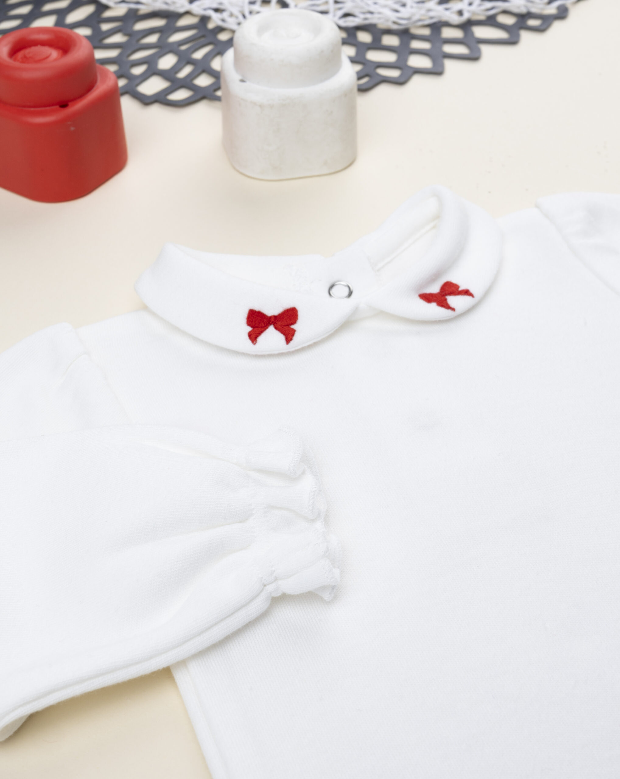 βρεφικό χριστουγεννιάτικο κορμάκι λευκό με φιογκάκια για κορίτσι - Prénatal